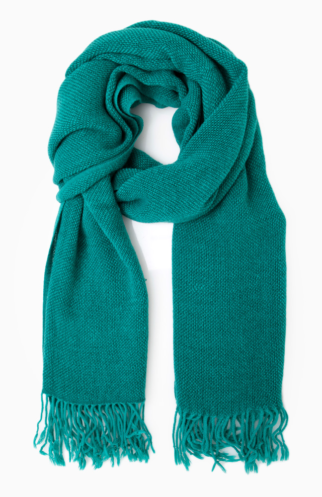 Long Luxurious Scarf in Turquoise | DAILYLOOK