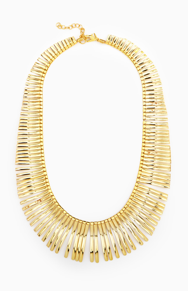 Sun Worship Necklace in Gold | DAILYLOOK