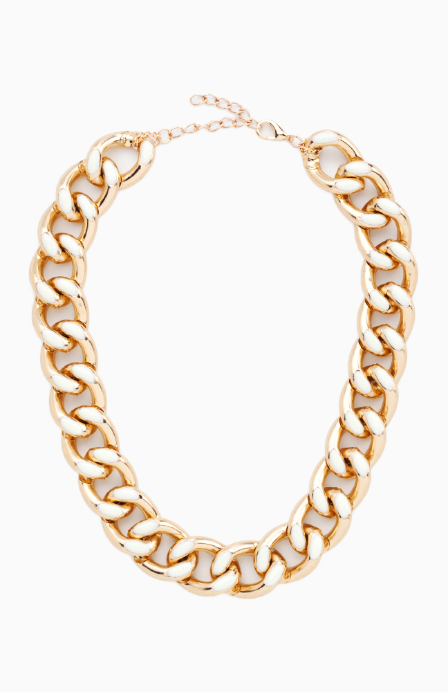 Frosted Chain Link Necklace in Ivory | DAILYLOOK