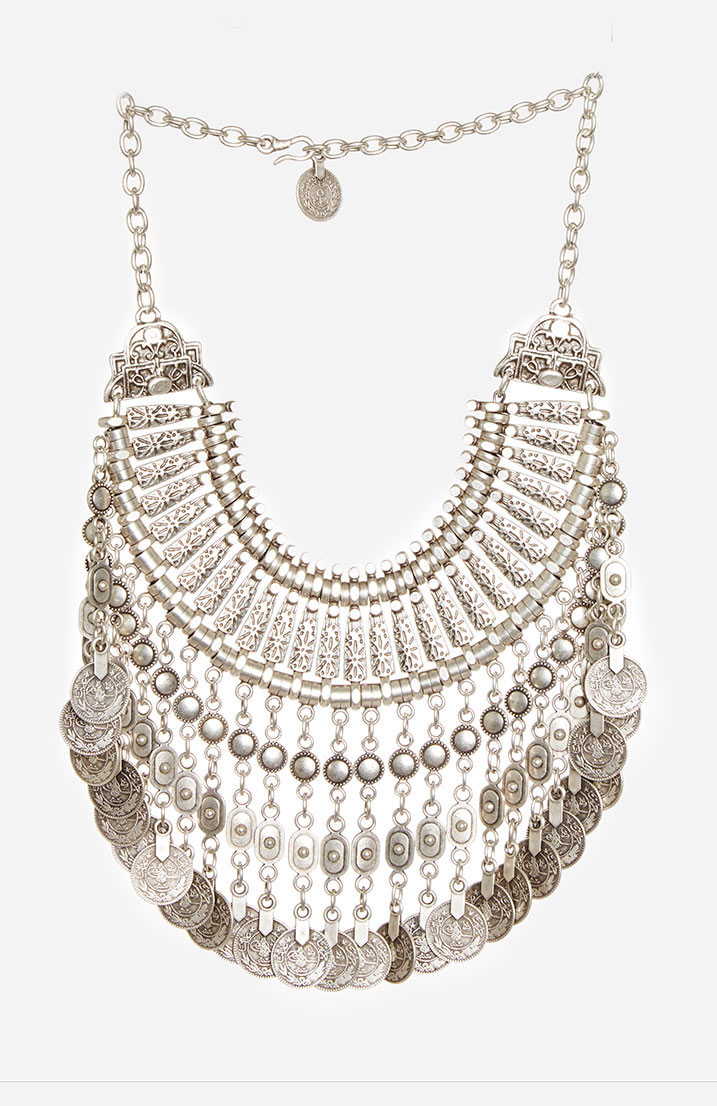 Chanour Coin Collar Necklace in Silver | DAILYLOOK