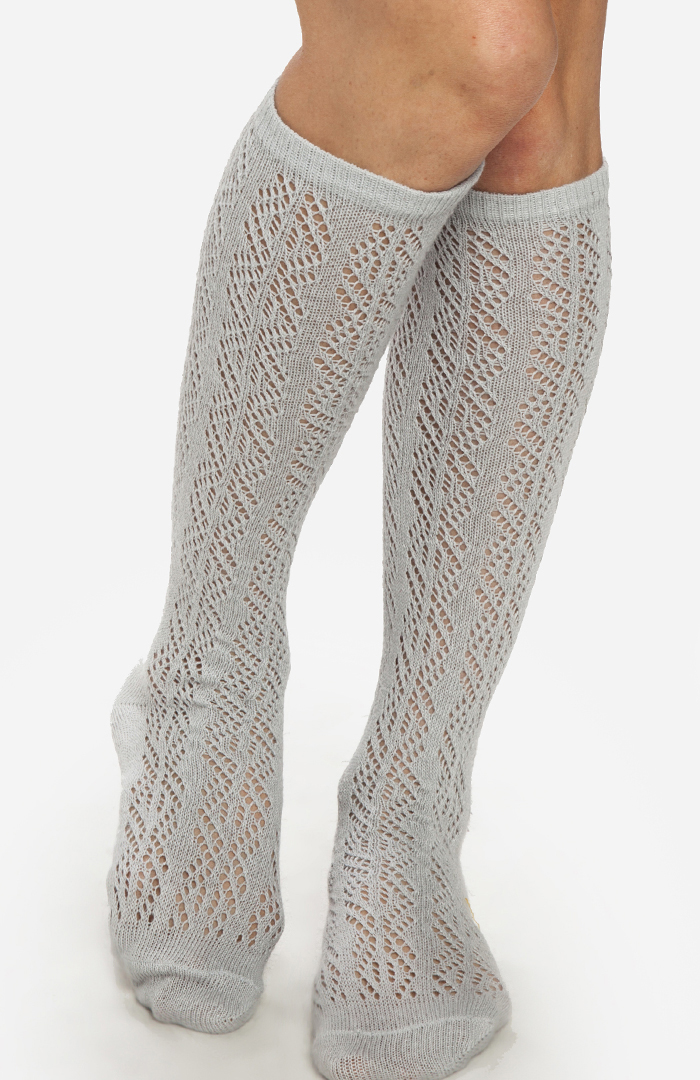 Knitted Knee High Socks in Grey | DAILYLOOK
