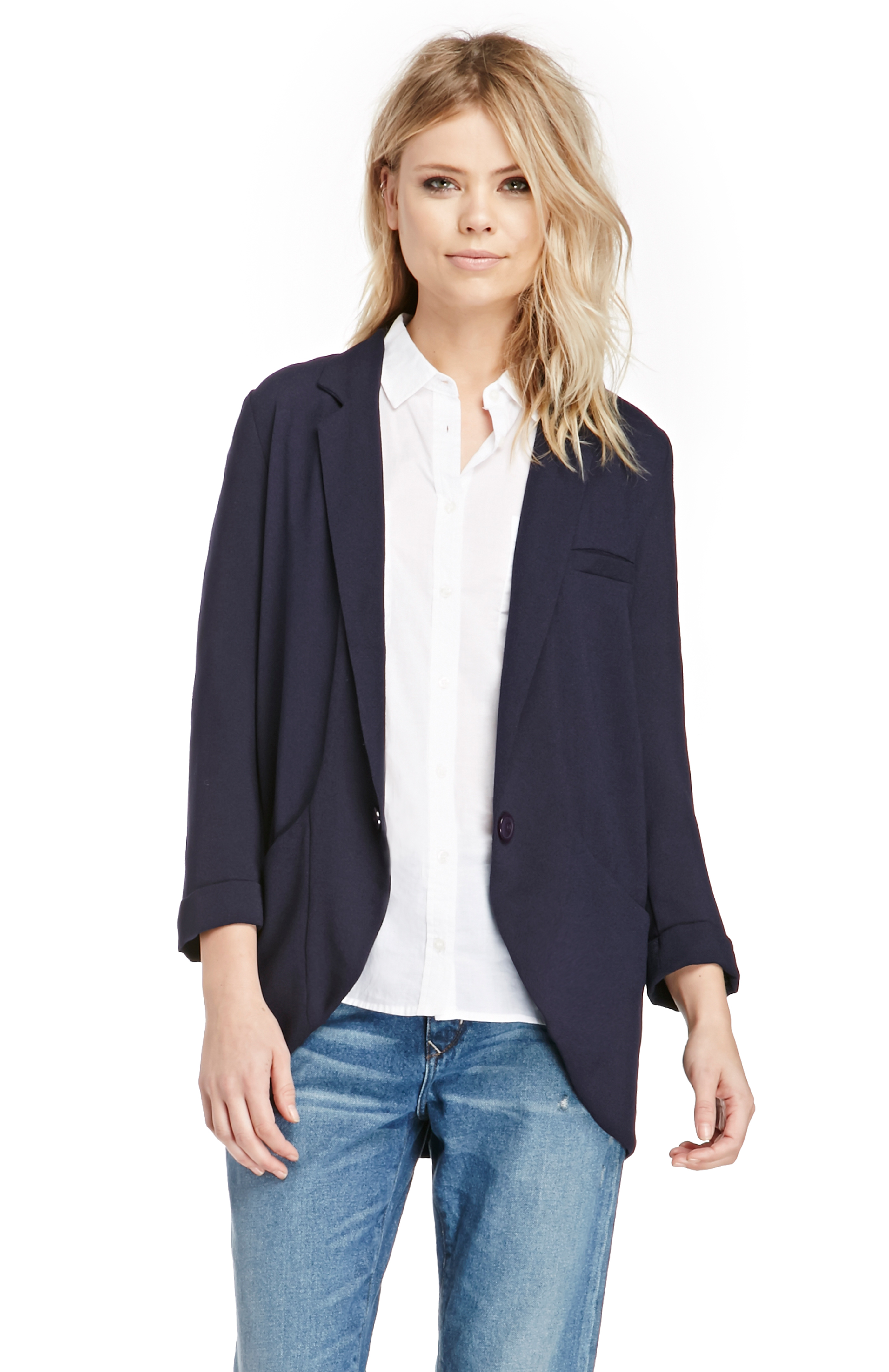 DAILYLOOK Cuffed Boyfriend Blazer in Navy | DAILYLOOK