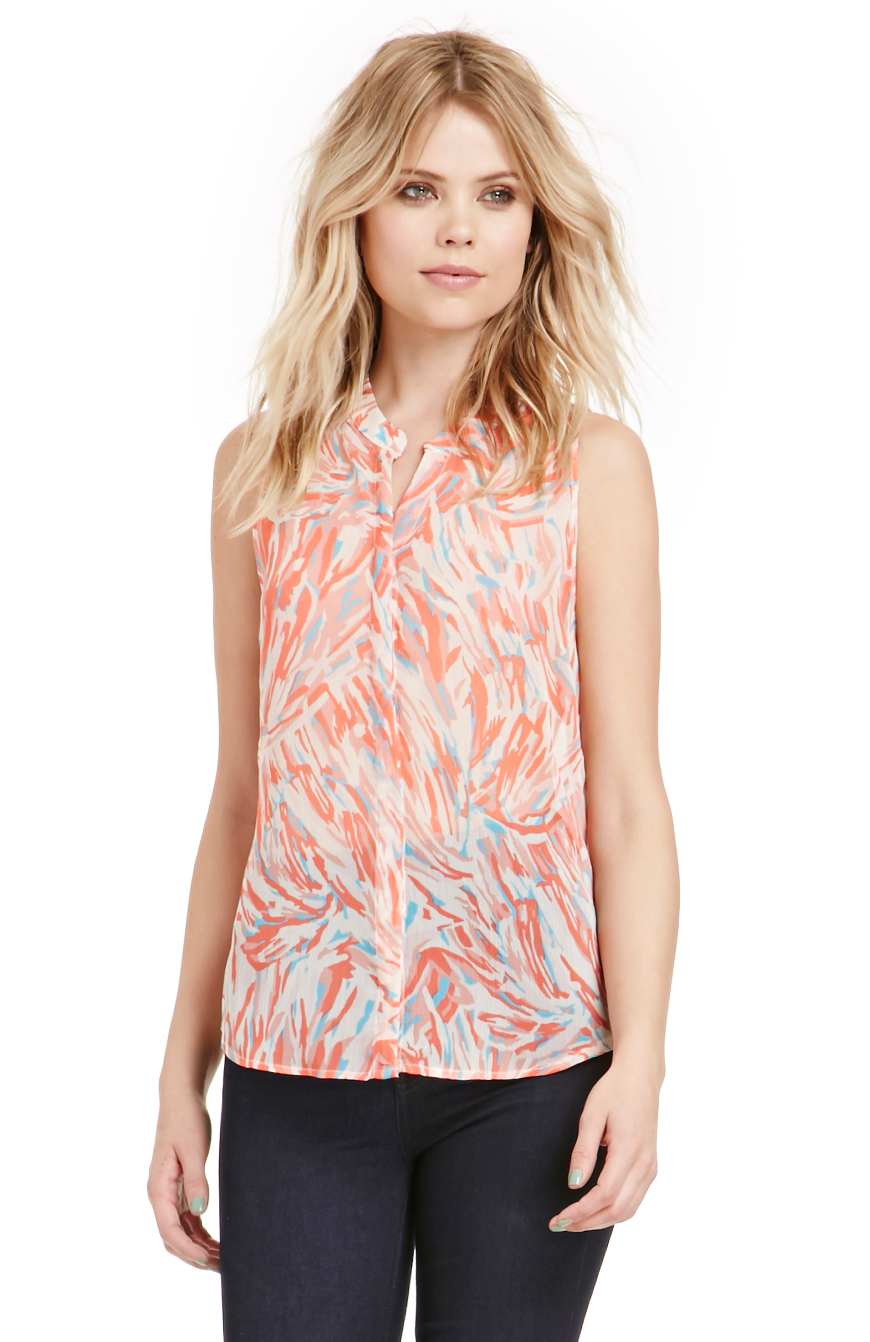 Jack by BB Dakota Mercy Top in Floral Multi | DAILYLOOK