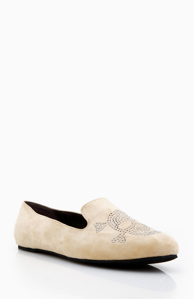 Skull Rhinestone Smoking Slippers in Beige | DAILYLOOK