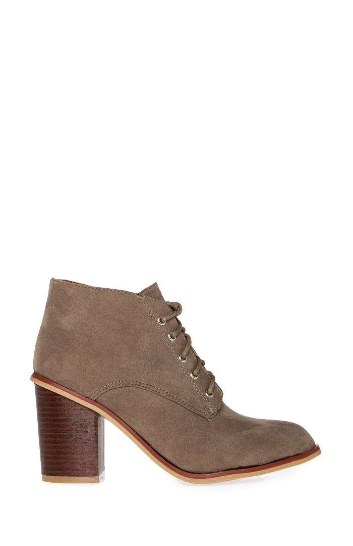 clarks addiy terri ankle bootie