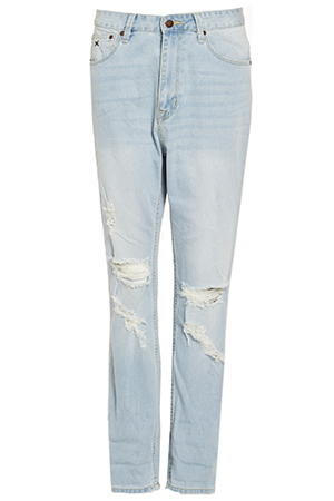 RES Denim Slacker Jeans in Teen Spirit Vintage in Light Blue | DAILYLOOK