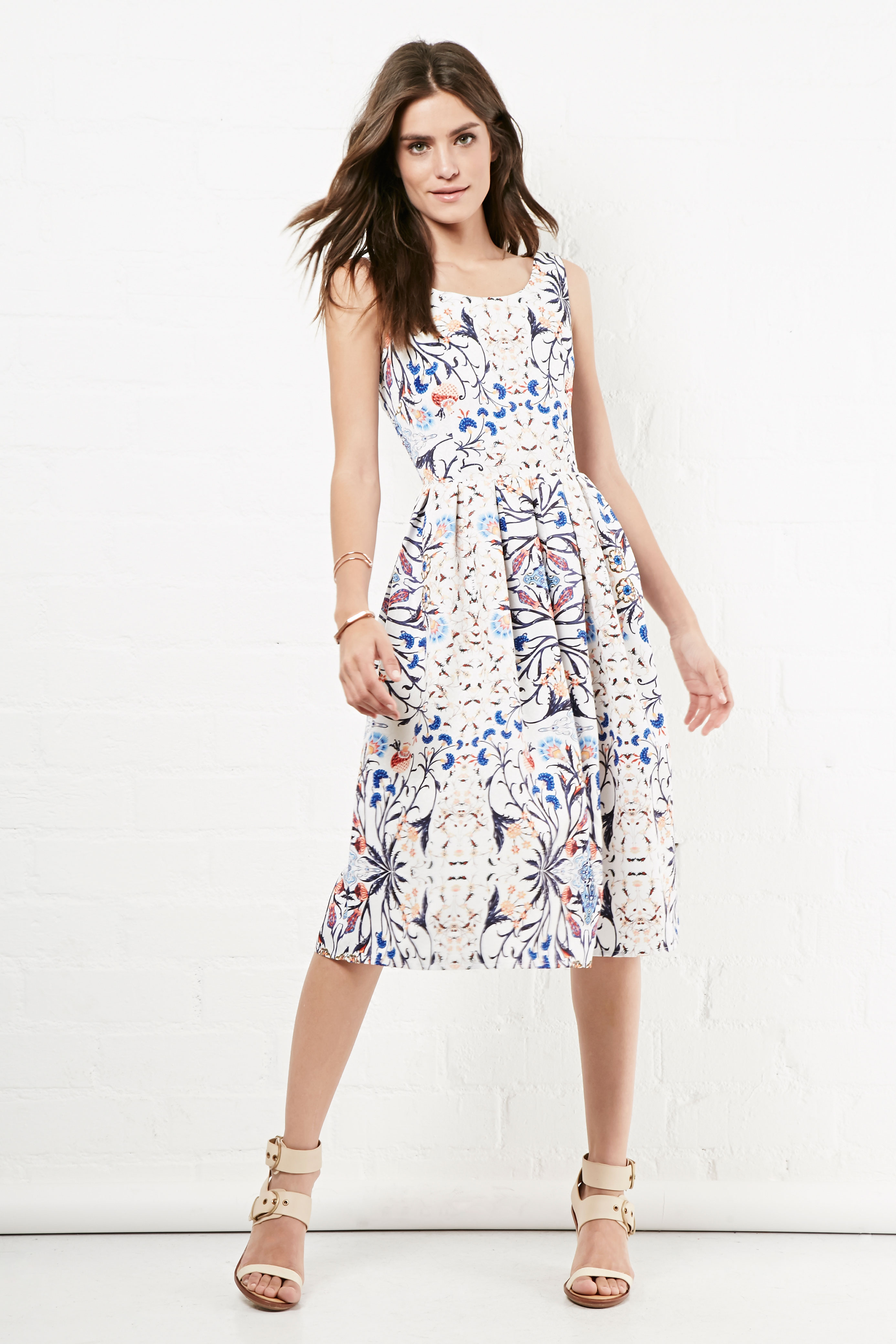 Glamorous Floral Print Pleated Midi Dress in Floral Multi | DAILYLOOK