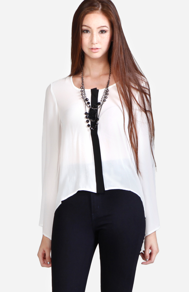 Long Sleeve Bell Top in White | DAILYLOOK