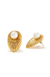 Pearl/Shell Studs Slide 1