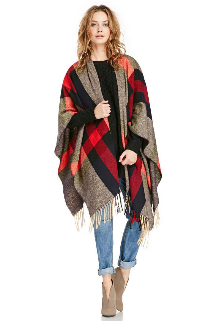 Pine Plaid Poncho in Floral Multi | DAILYLOOK