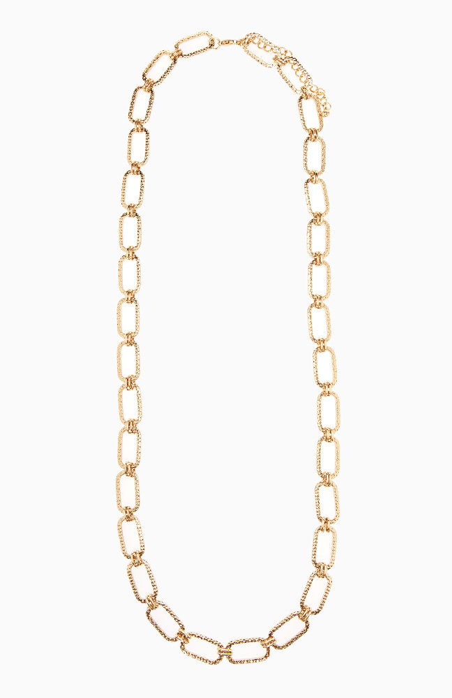 Rectangle Chain Link Necklace in Gold | DAILYLOOK