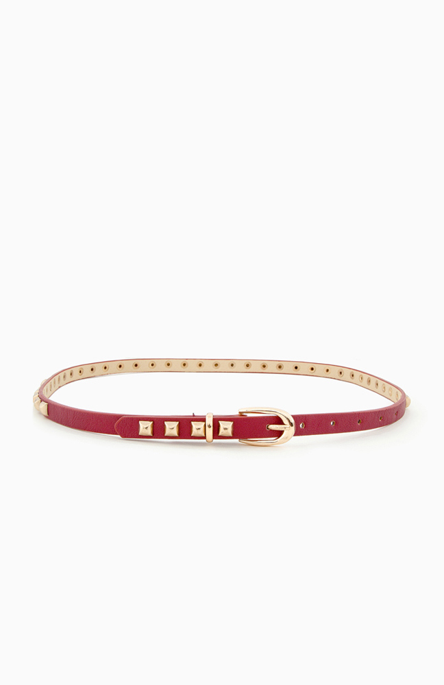 Sleek Studded Belt in Burgundy | DAILYLOOK