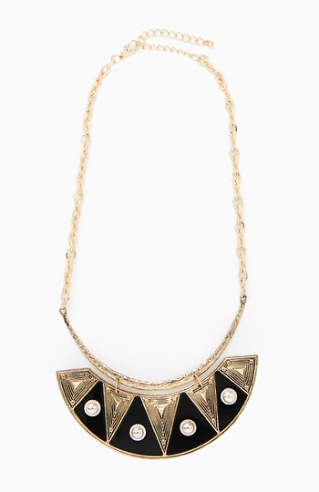 Cleopatra Statement Necklace in Black | DAILYLOOK