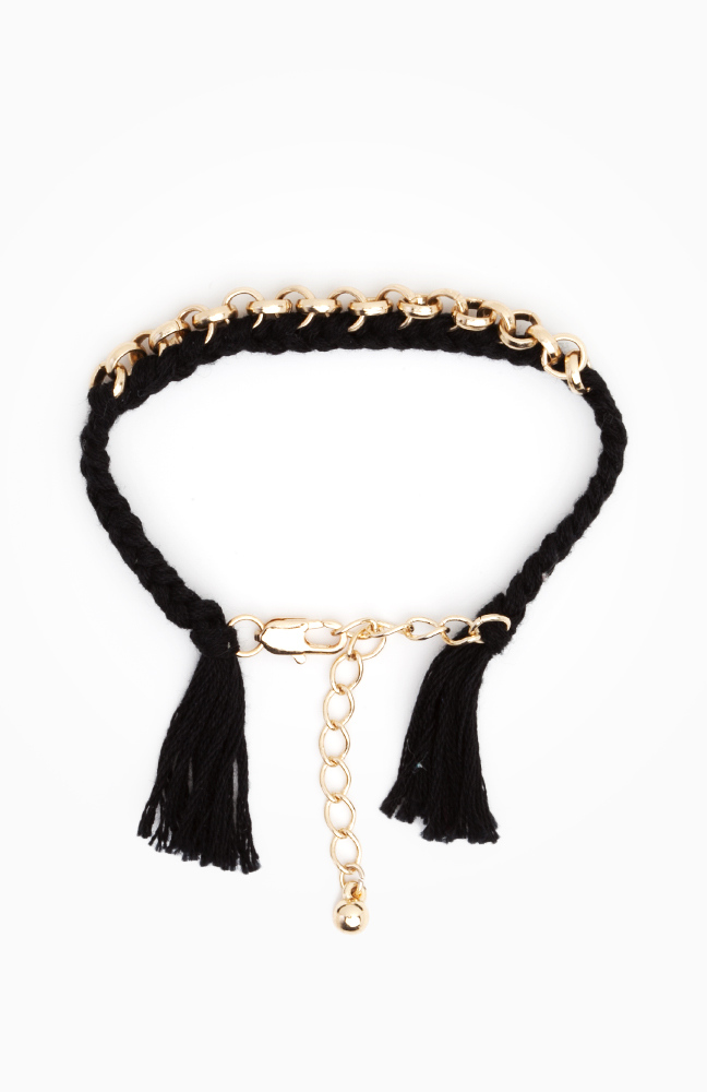 Chain Thread Bracelet in Black | DAILYLOOK