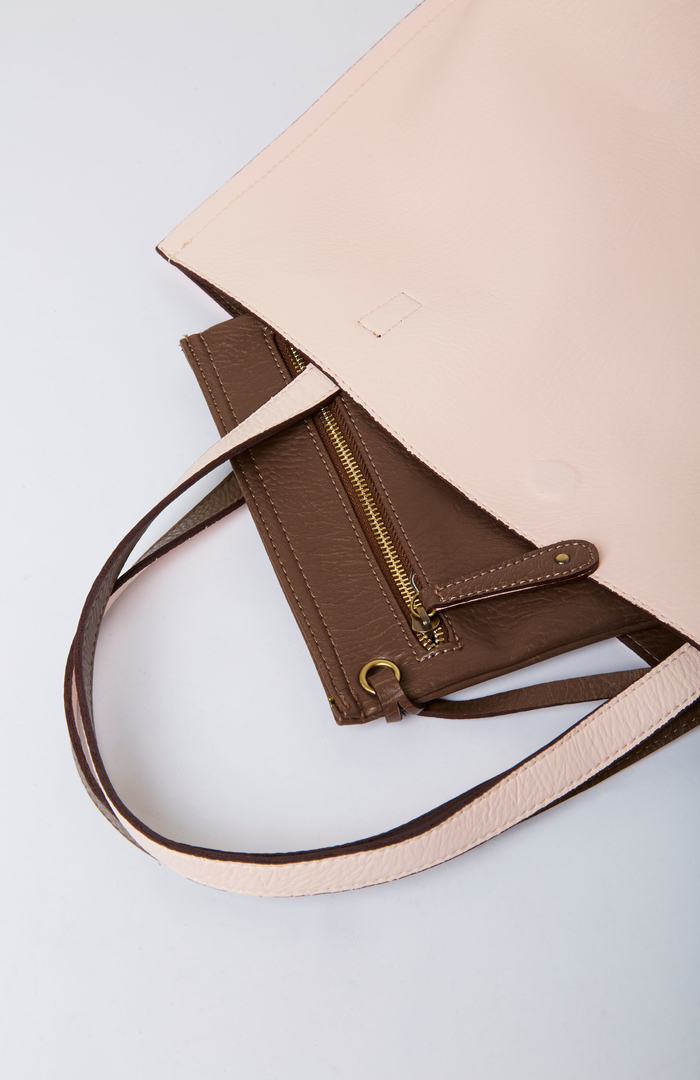 The Huckleberry Vegan Leather Reversible Tote in Light Pink | DAILYLOOK