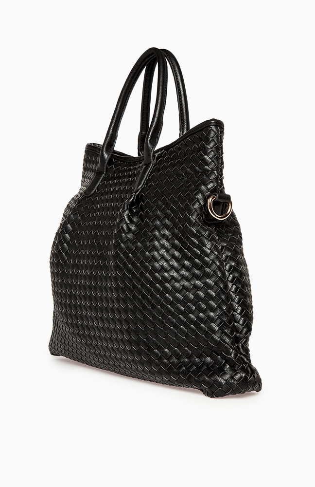 Classic Woven Tote in Black | DAILYLOOK