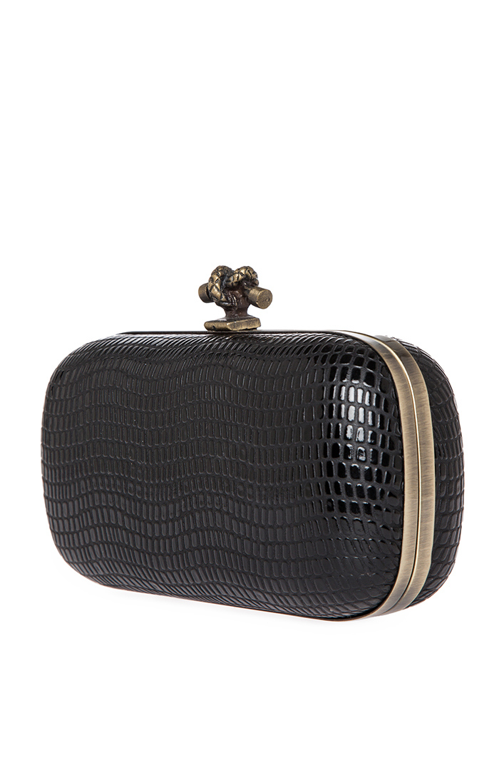 Embossed Box Clutch in Black | DAILYLOOK