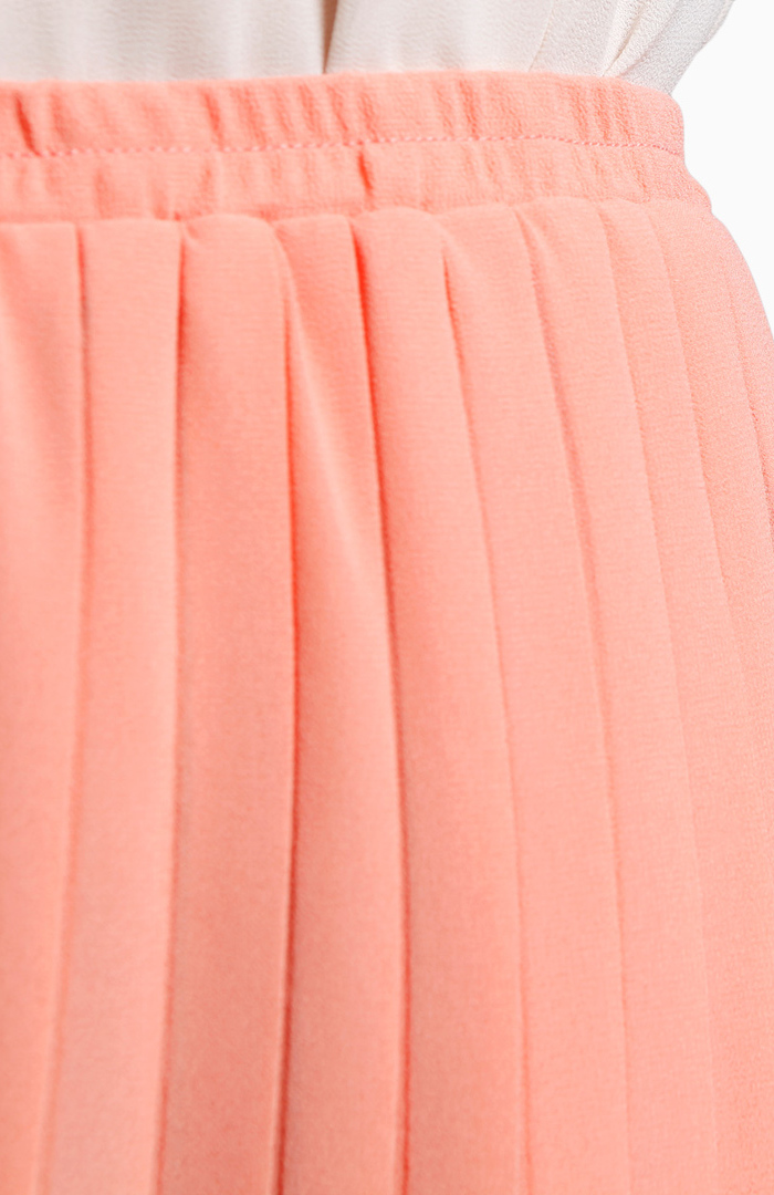 Pleated Peach Skirt by Comme Toi