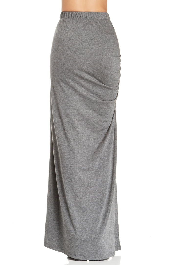 Dailylook Ruched Side Slit Maxi Skirt In Charcoal Dailylook 8645