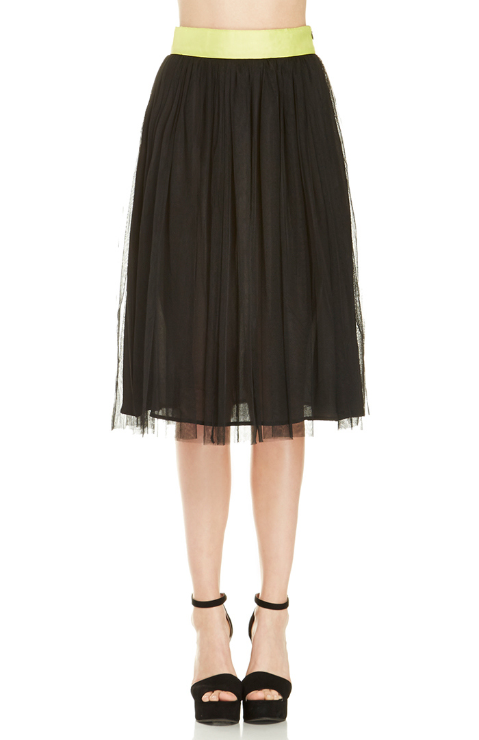 Lucy Paris Layered Tulle Midi Skirt in Black | DAILYLOOK
