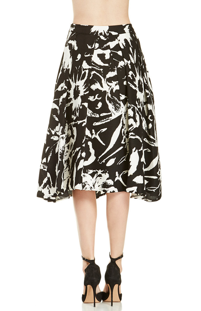 Lucy Paris Floral Pleated Midi Skirt in Black/White | DAILYLOOK