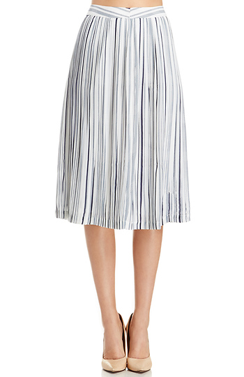 J.O.A. Striped Pleated Midi Skirt in White | DAILYLOOK