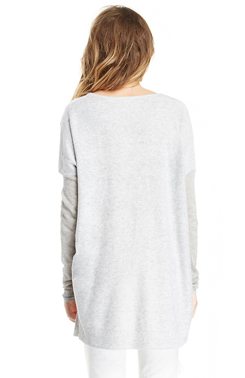 Glamorous V-Neck Long Sleeve Knit Top in Grey | DAILYLOOK