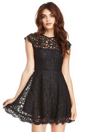 BB Dakota Rylin Lace Dress in Black DAILYLOOK