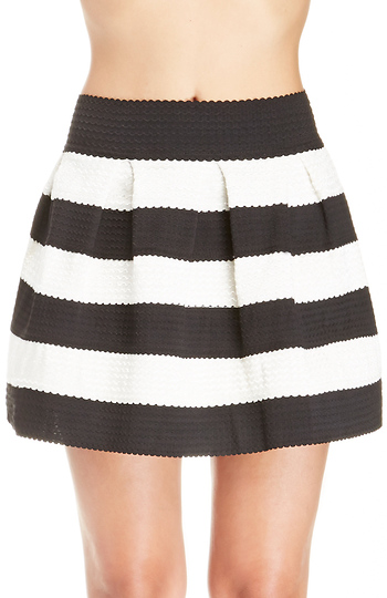 DAILYLOOK Striped Bandage Bell Skirt in Black/White | DAILYLOOK