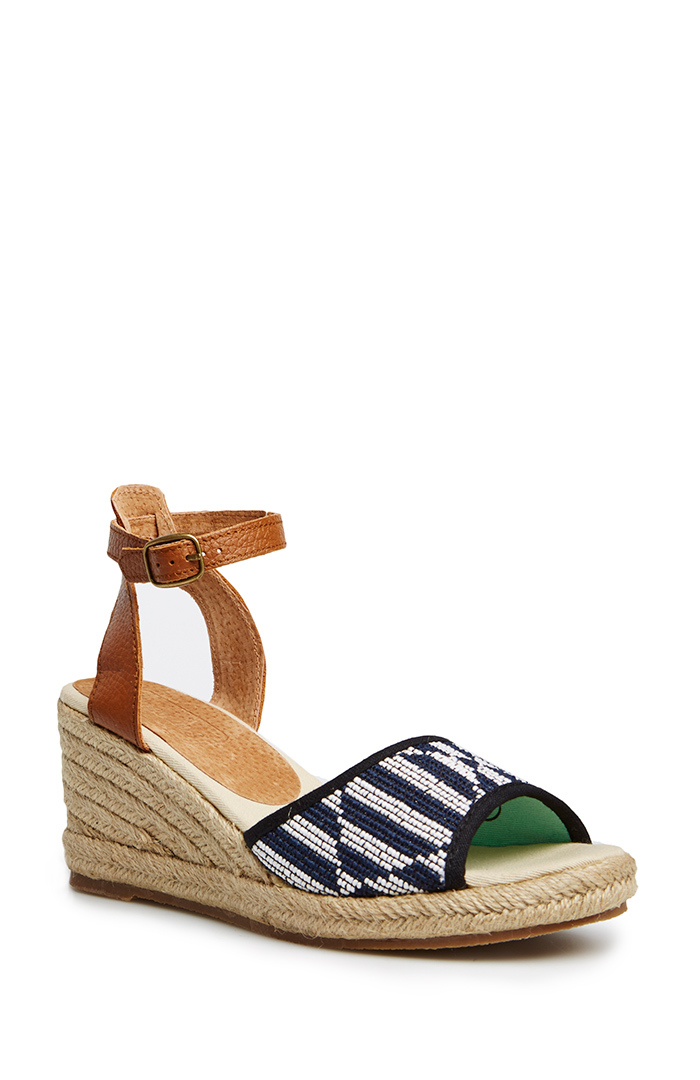 Soludos Wedge Sandals in Navy | DAILYLOOK