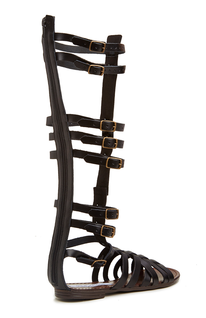 Steve Madden Sparta Sandals in Black | DAILYLOOK