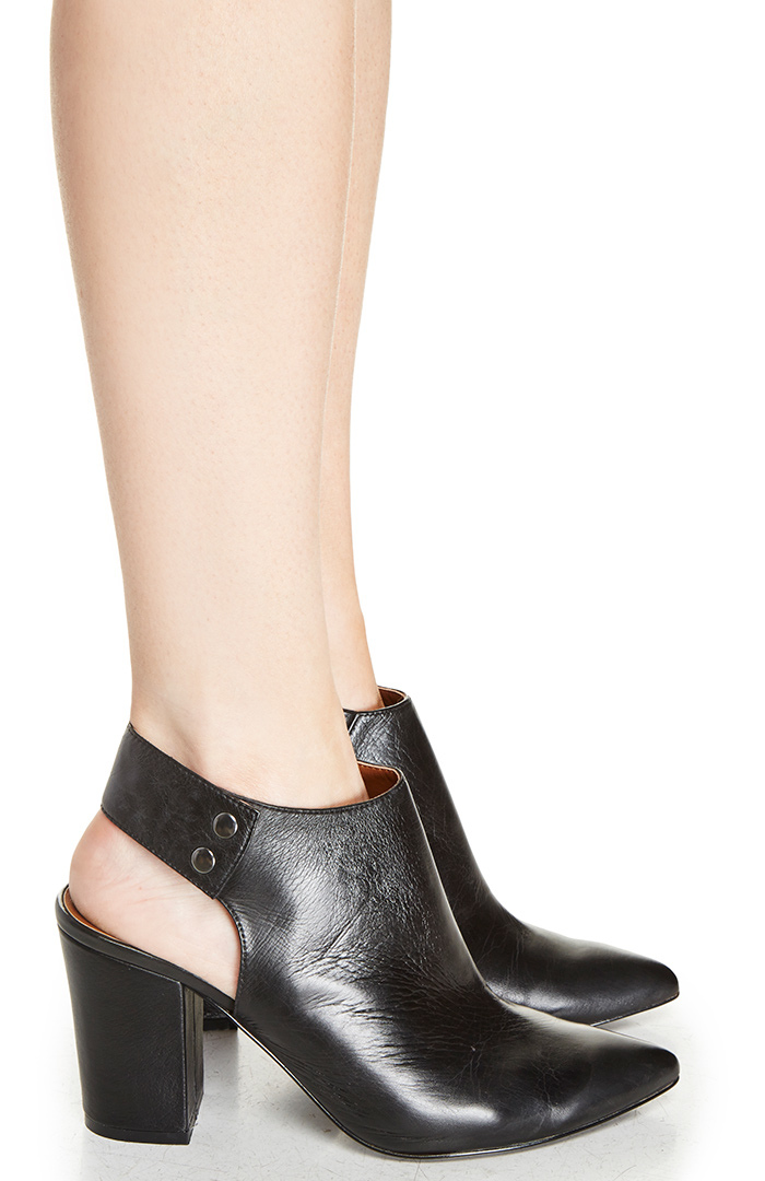 Chinese Laundry Try Me Booties in Black | DAILYLOOK