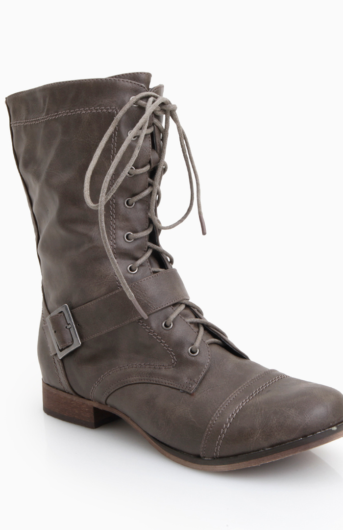 Warrior Combat Boots by Breckelle's