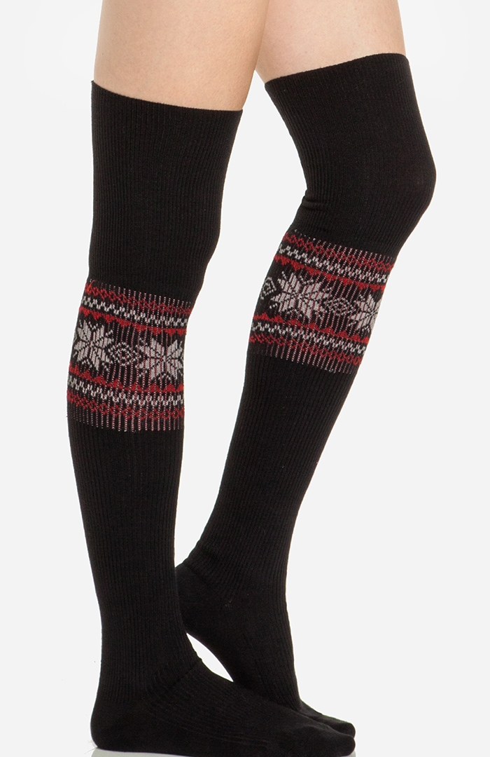 Fair Isle Band Knee High Socks in Black | DAILYLOOK
