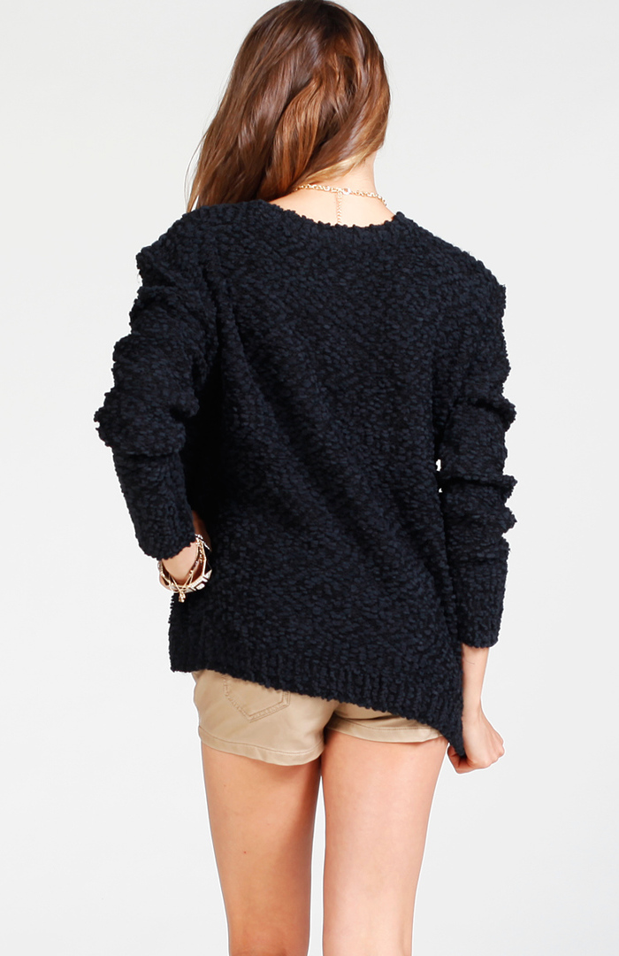 Cross Knit Sweater in Black DAILYLOOK