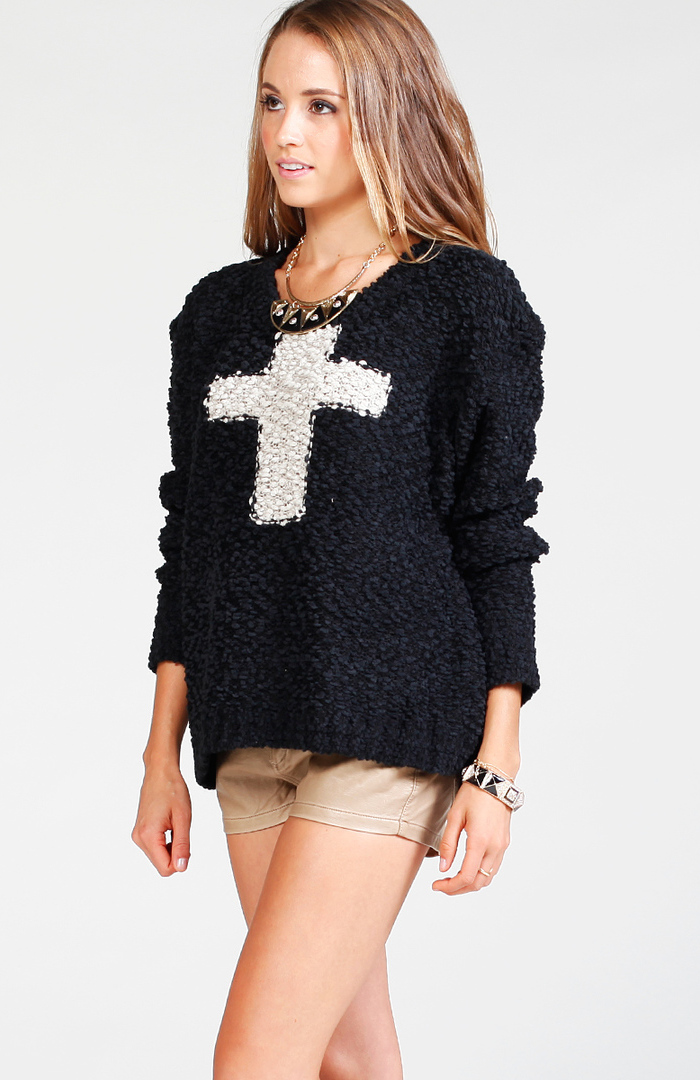 Cross Knit Sweater in Black DAILYLOOK