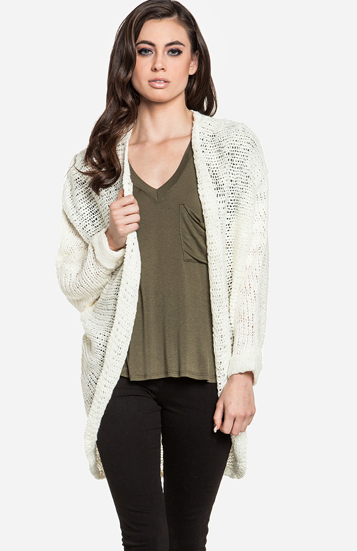 Oversized Dolman Sleeve Sweater in Cream | DAILYLOOK